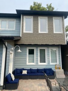 Beautiful House with patio furniture